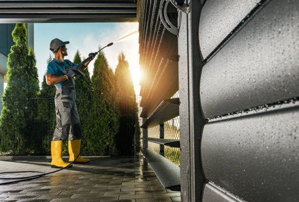 Best Pool Deck Cleaning  in Cedar Grove, WI